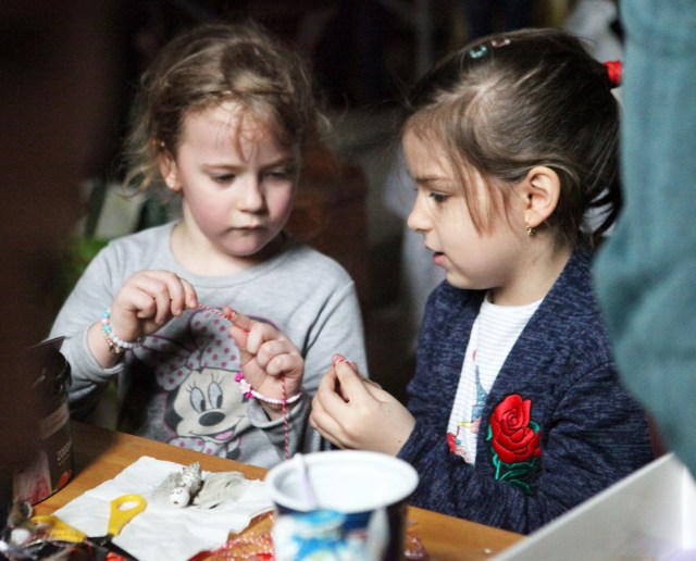 28060982_940571366110046_4661855729574238814_o (1)